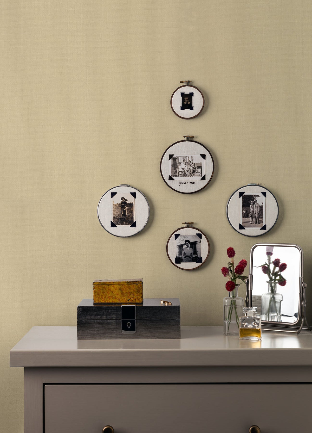 2923-88070-peel-and-stick-wallpaper-room-scene