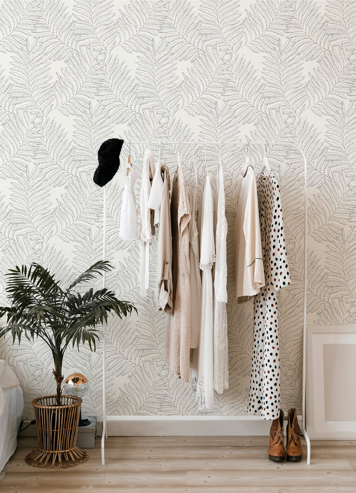 2973-90505-peel-and-stick-wallpaper-room-scene