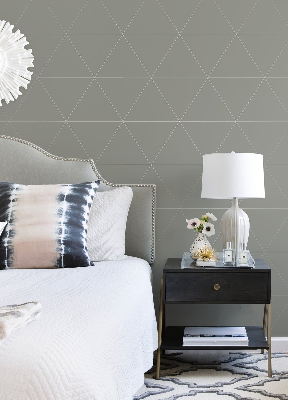 2973-91012-peel-and-stick-wallpaper-room-scene