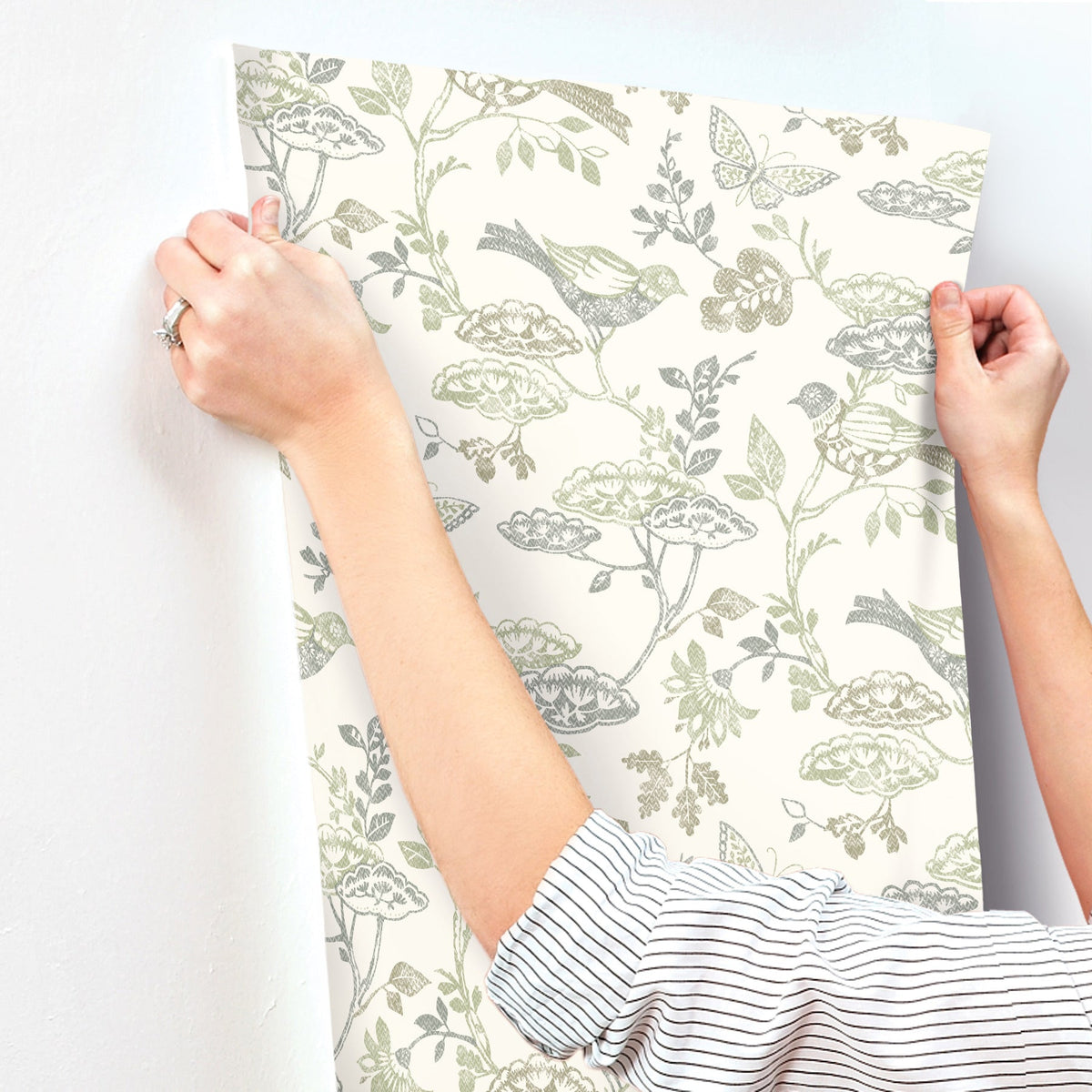 3125-72315-peel-and-stick-wallpaper-stick-application-step