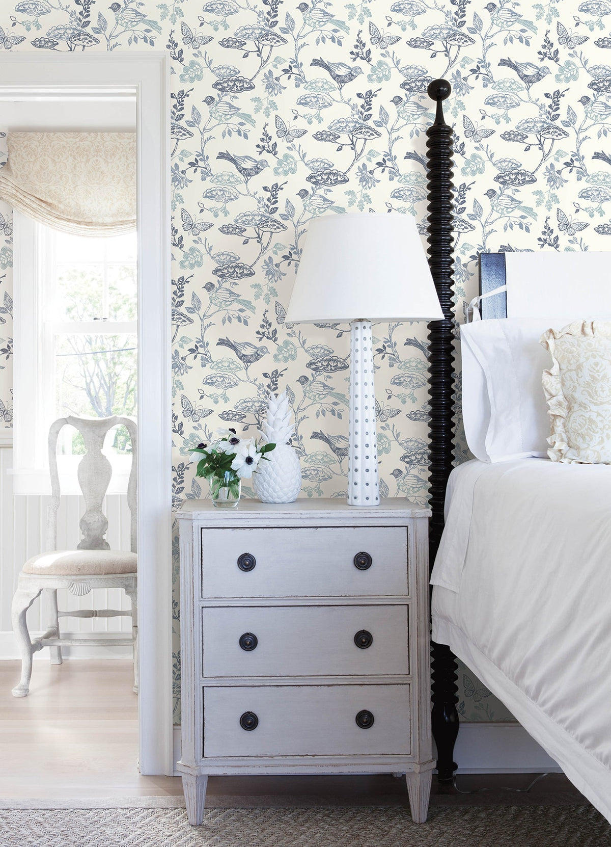 3125-72316-peel-and-stick-wallpaper-room-scene-detail-closeup