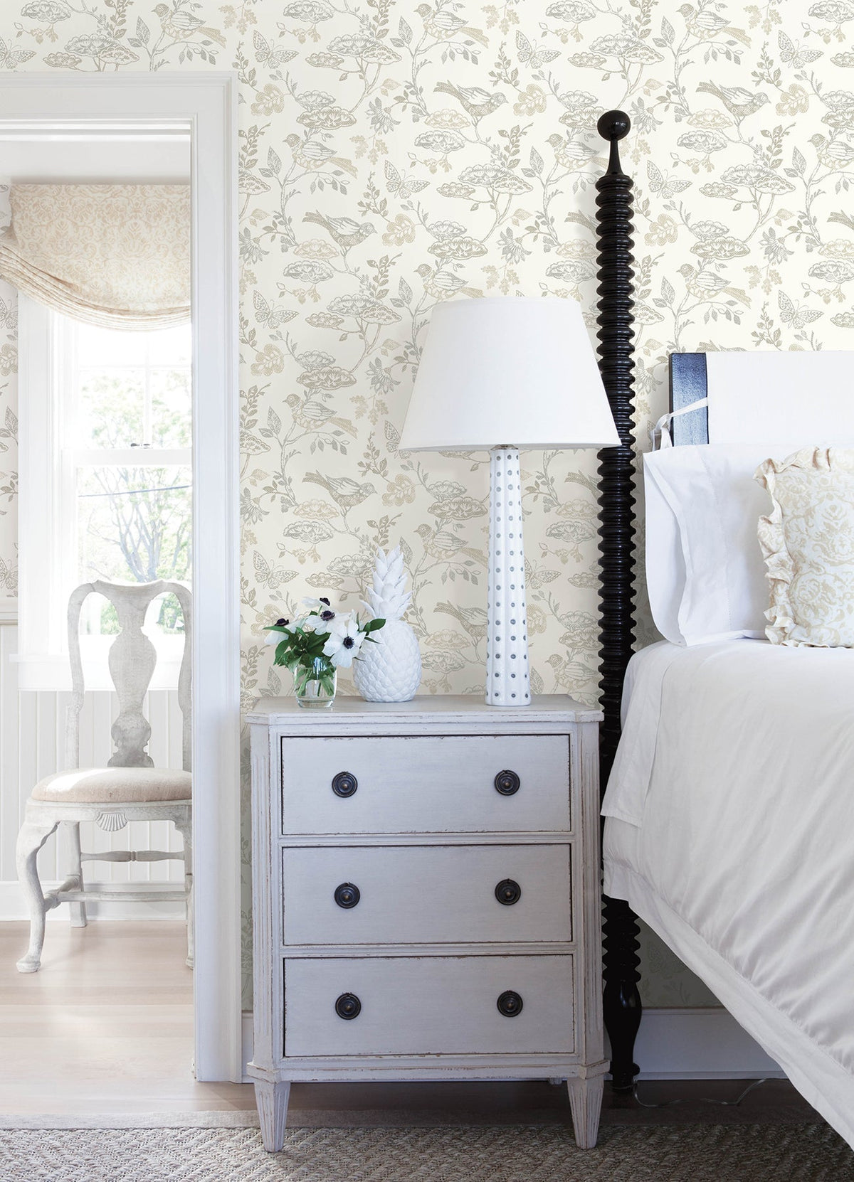 3125-72317-peel-and-stick-wallpaper-room-scene-detail-closeup