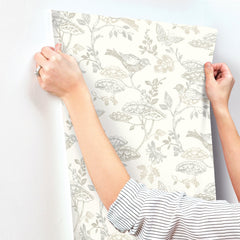 3125-72317-peel-and-stick-wallpaper-stick-application-step