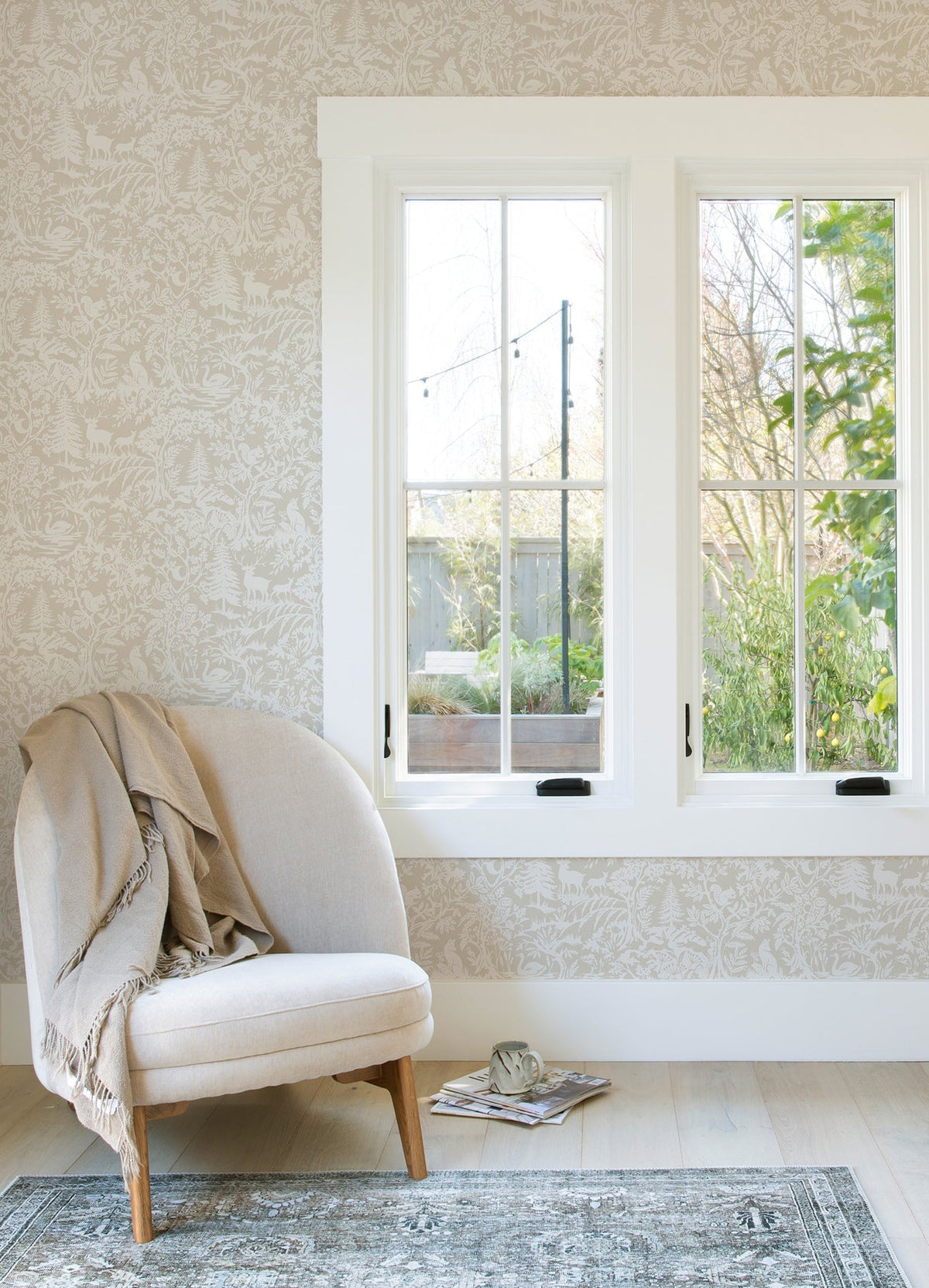 3125-72320-peel-and-stick-wallpaper-room-scene