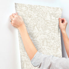3125-72325-peel-and-stick-wallpaper-stick-application-step