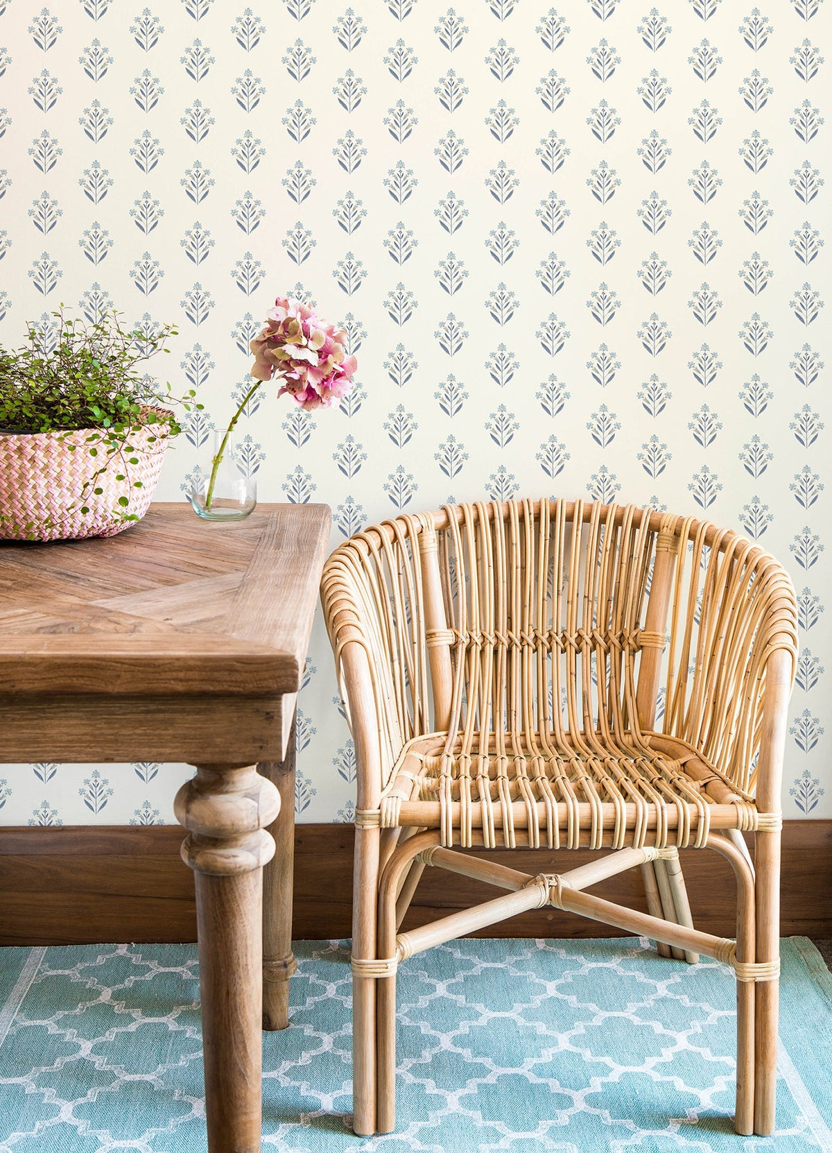 3125-72347-peel-and-stick-wallpaper-room-scene-detail-closeup