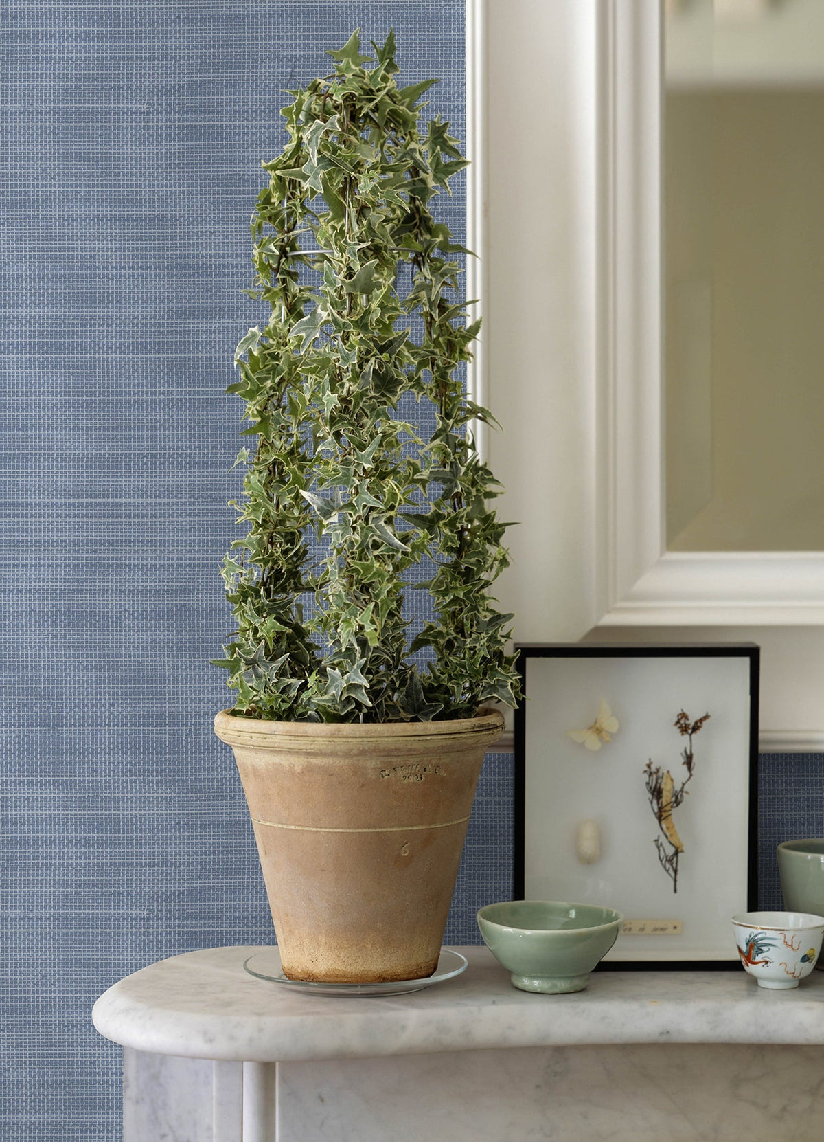 3125-72367-peel-and-stick-wallpaper-room-scene-detail-closeup
