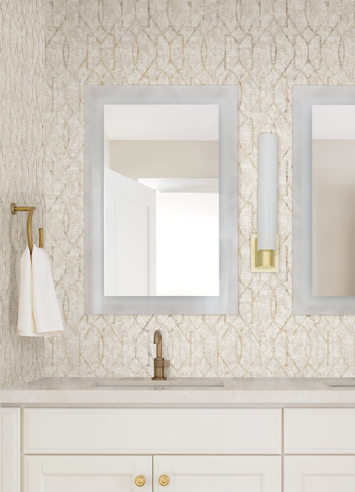4019-86450-peel-and-stick-wallpaper-room-scene