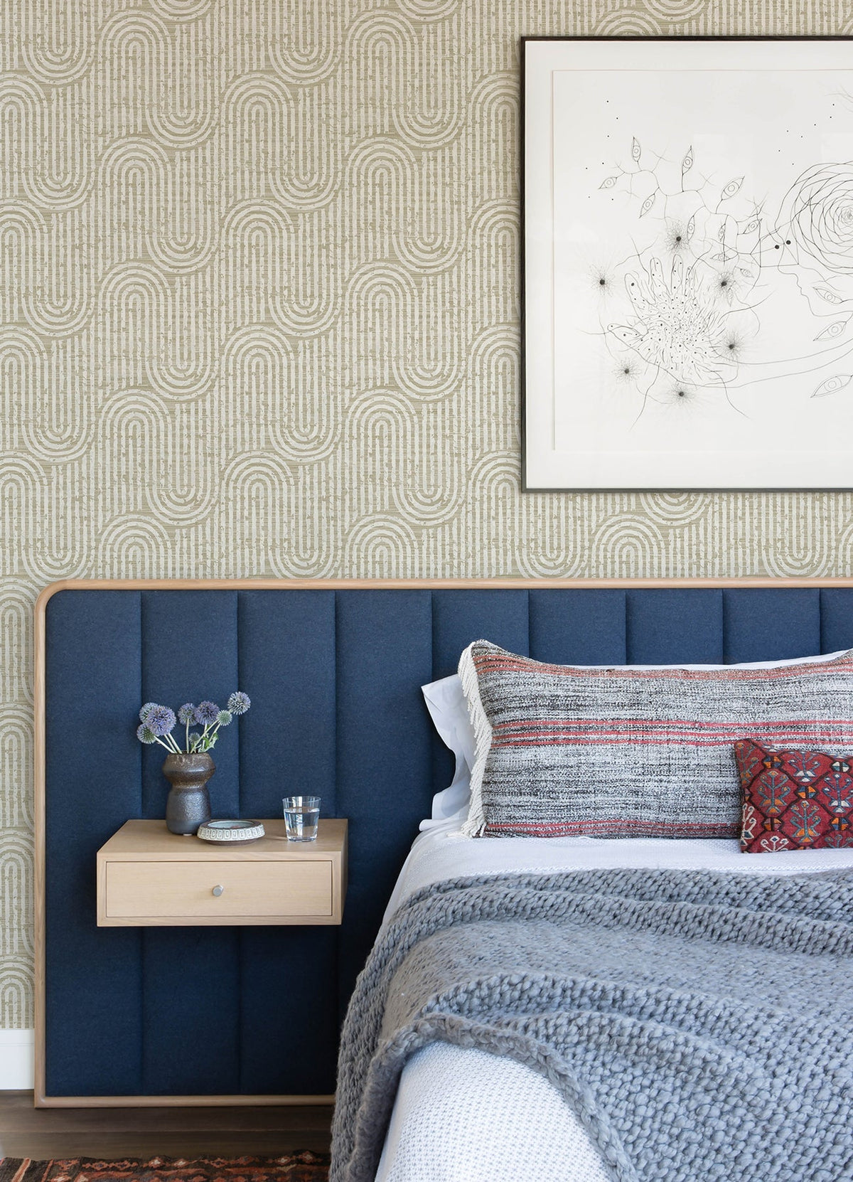 4034-26786-peel-and-stick-wallpaper-room-scene-detail-closeup