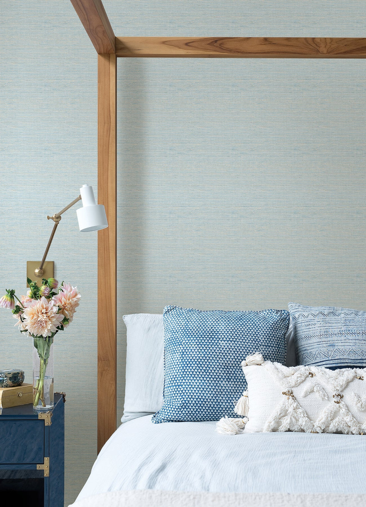 4046-24283-peel-and-stick-wallpaper-room-scene-detail-closeup