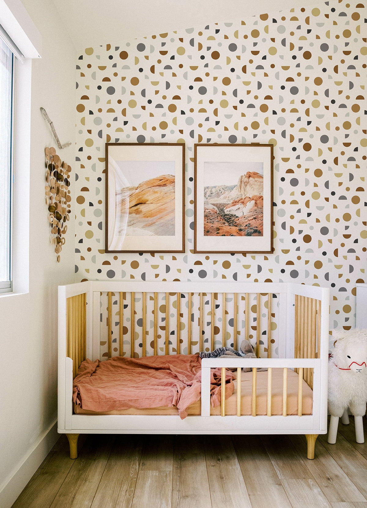 4060-139278-peel-and-stick-wallpaper-room-scene