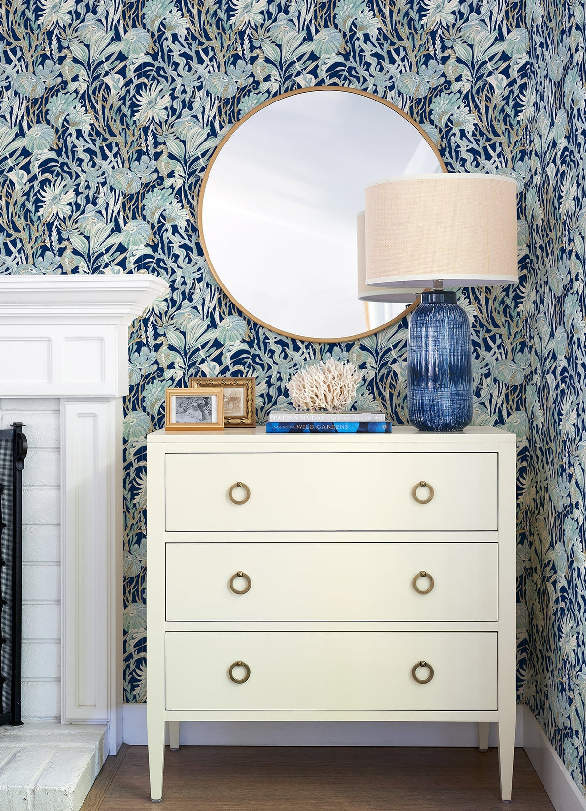 4071-71001-peel-and-stick-wallpaper-room-scene