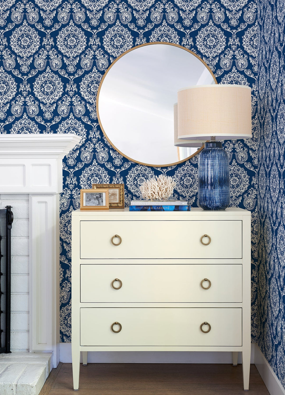 4071-71018-peel-and-stick-wallpaper-room-scene-detail-closeup