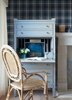 4072-70019-peel-and-stick-wallpaper-room-scene-detail-closeup