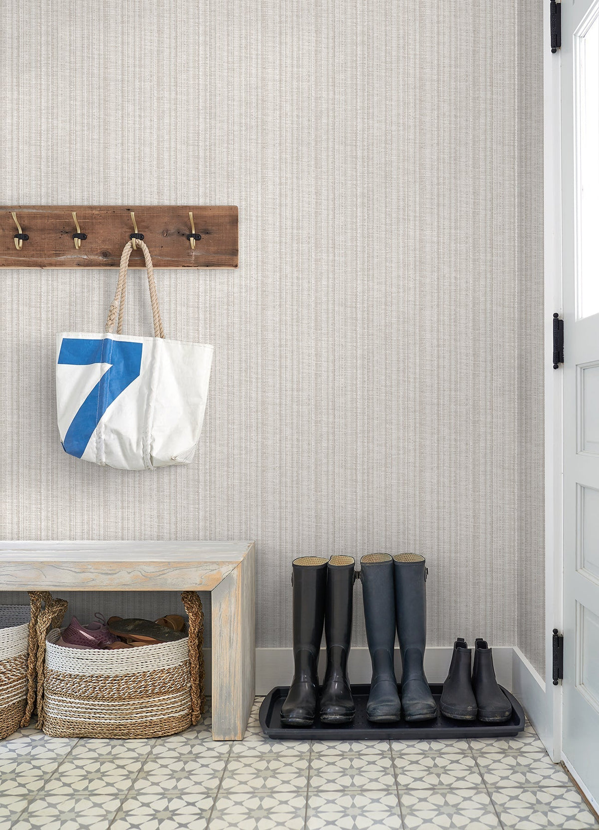 4074-26659-peel-and-stick-wallpaper-room-scene-detail-closeup