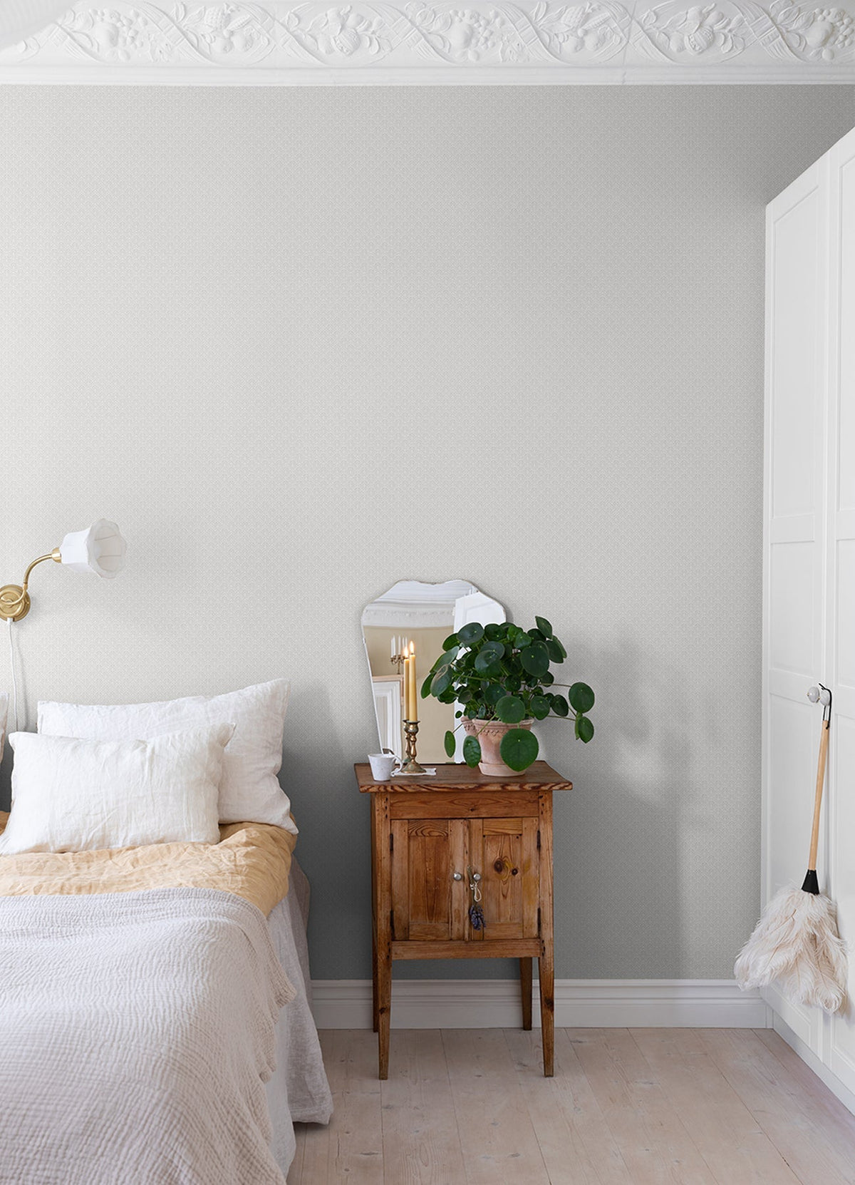 4080-15914-peel-and-stick-wallpaper-room-scene-detail-closeup