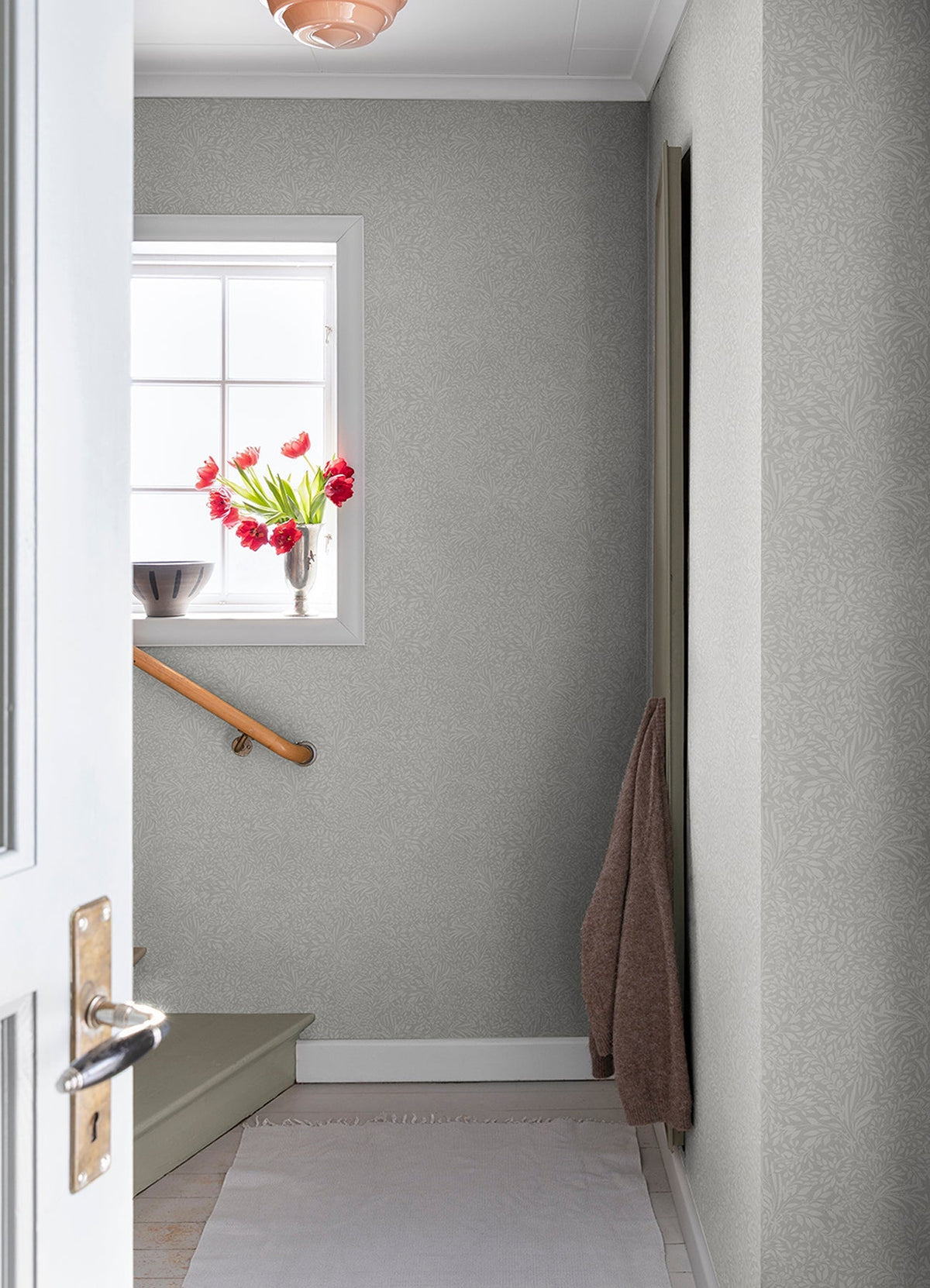 4080-92116-peel-and-stick-wallpaper-room-scene