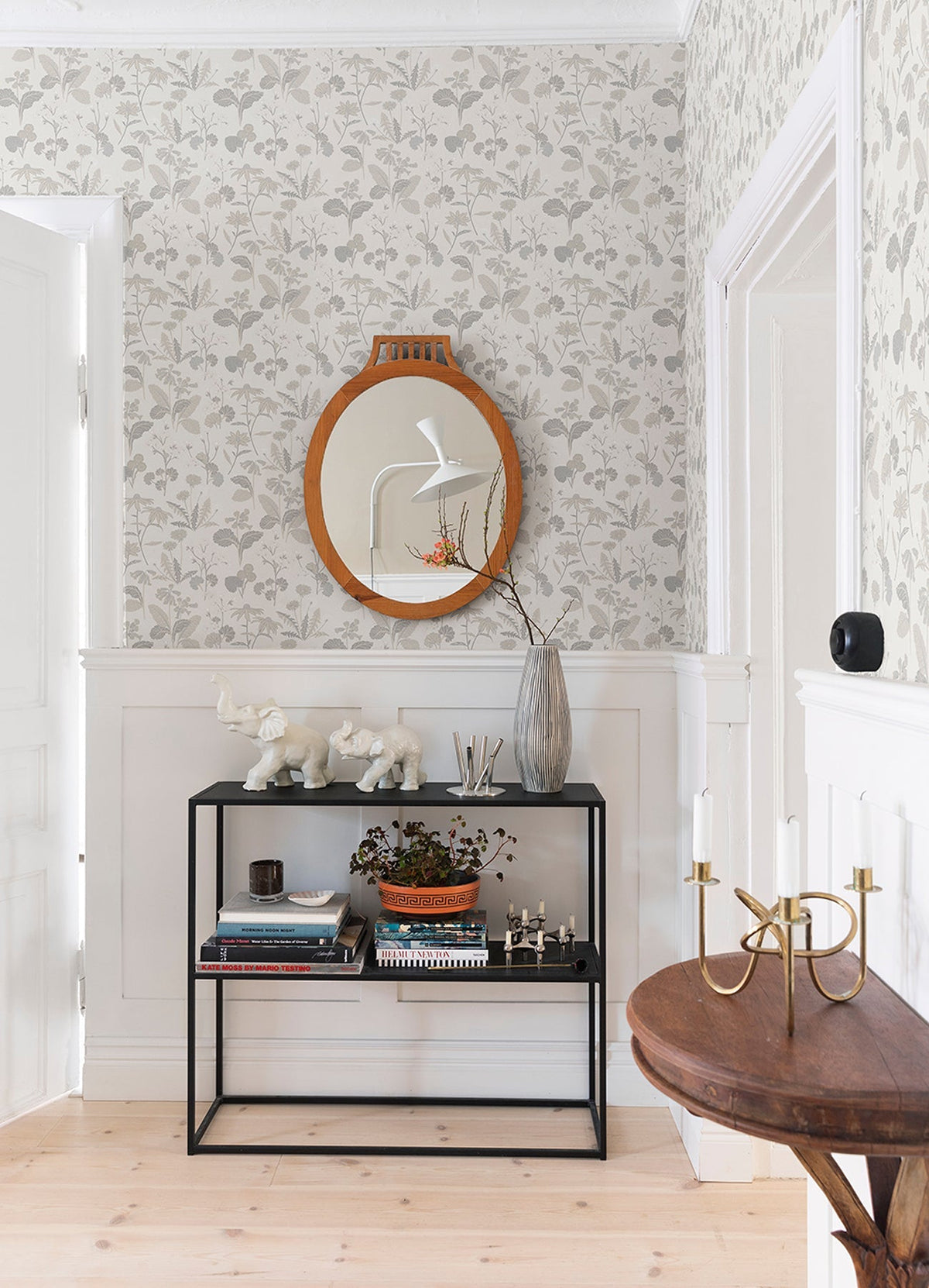 4080-92136-peel-and-stick-wallpaper-room-scene