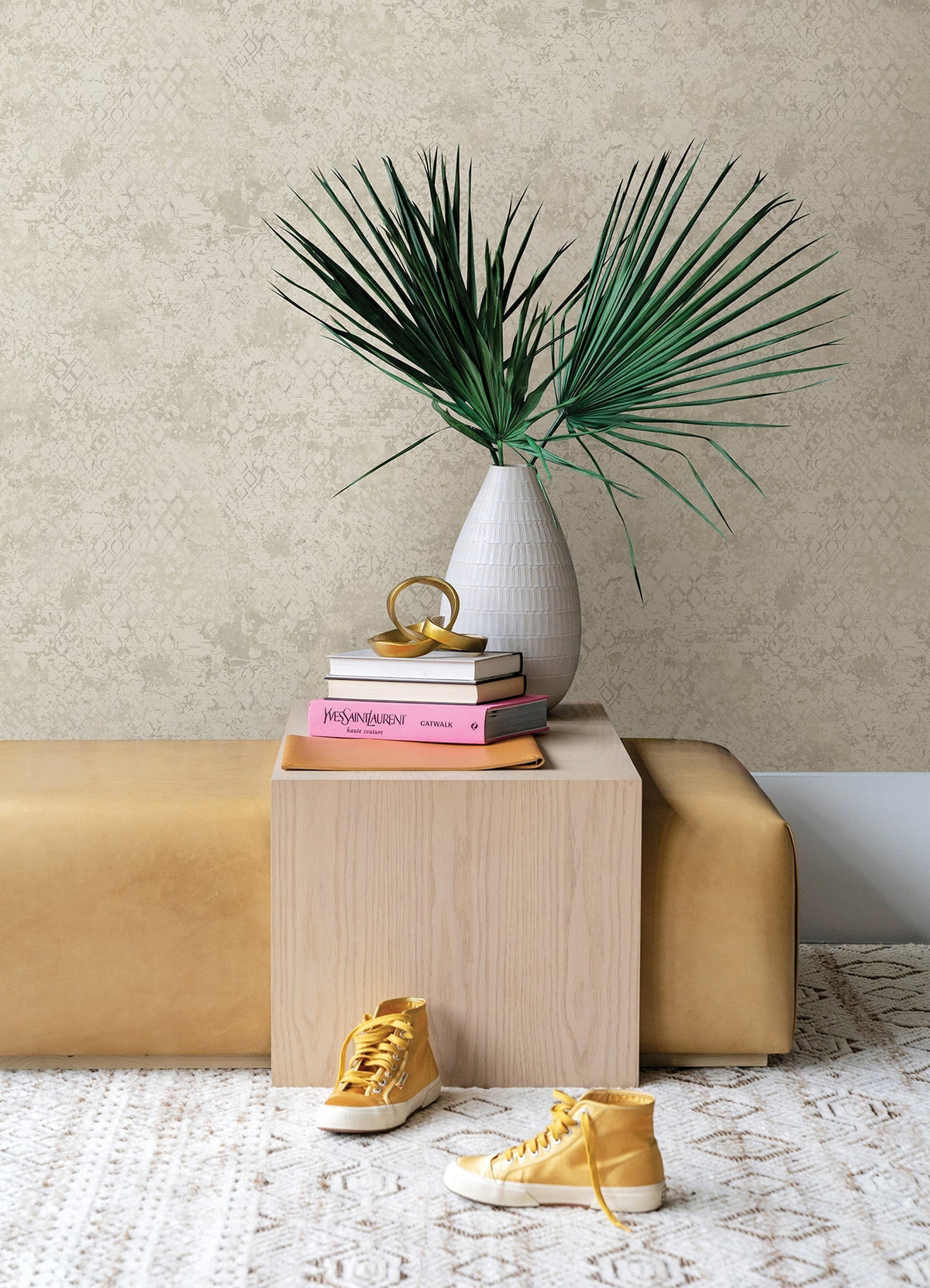 4105-86615-peel-and-stick-wallpaper-room-scene-detail-closeup