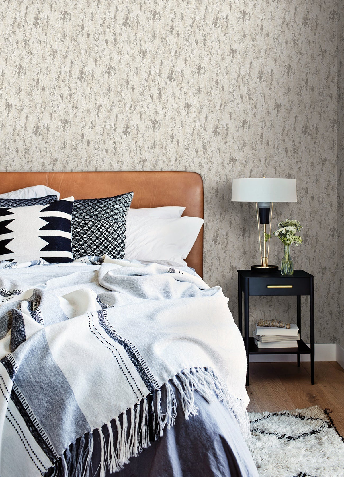 4105-86641-peel-and-stick-wallpaper-room-scene-detail-closeup
