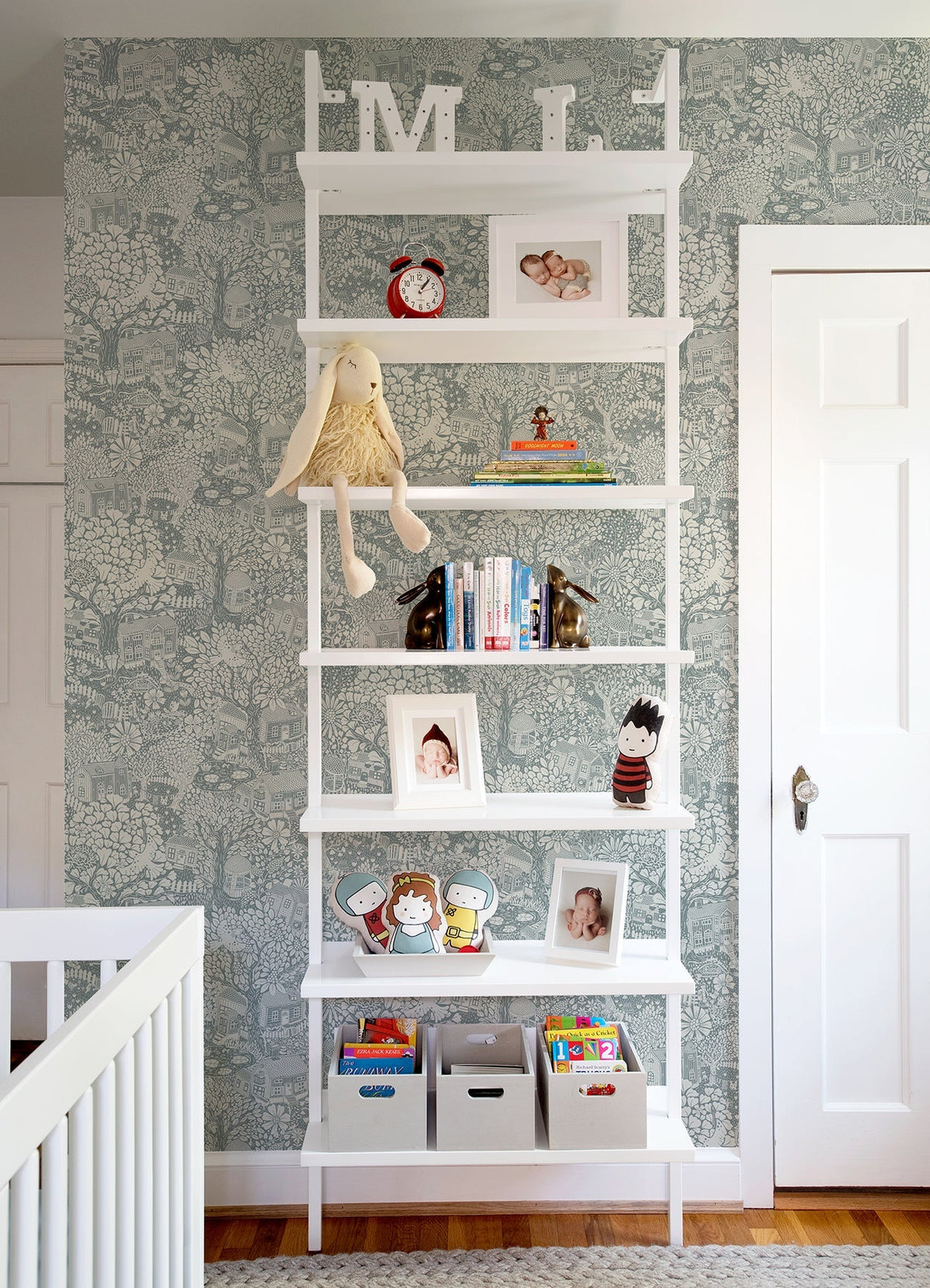 4111-63005-peel-and-stick-wallpaper-room-scene-detail-closeup
