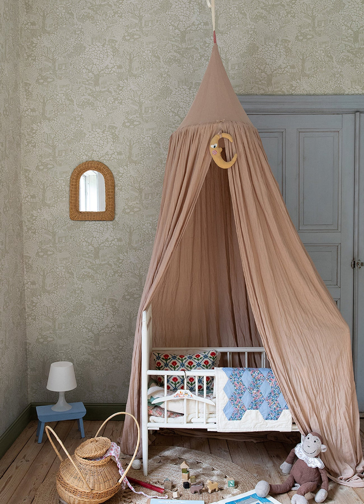 4111-63006-peel-and-stick-wallpaper-room-scene