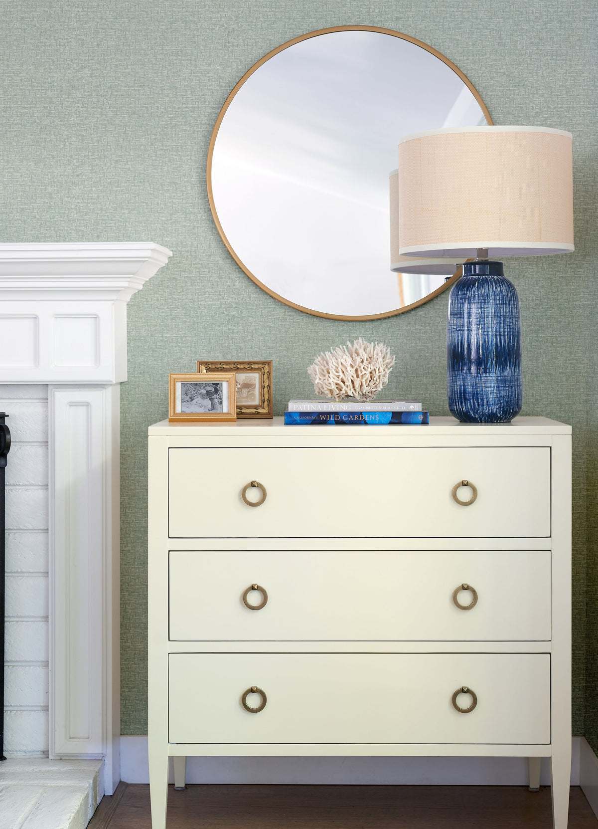 4121-26938-peel-and-stick-wallpaper-room-scene