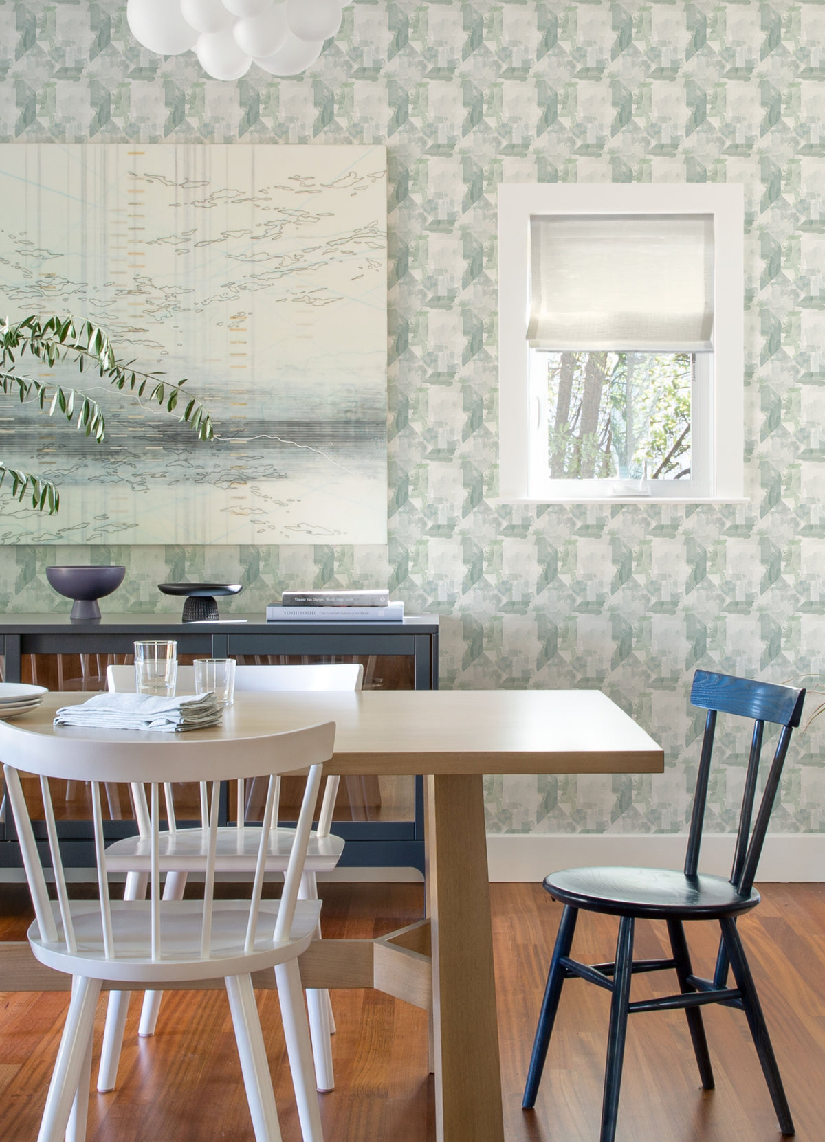 4121-26947-peel-and-stick-wallpaper-room-scene