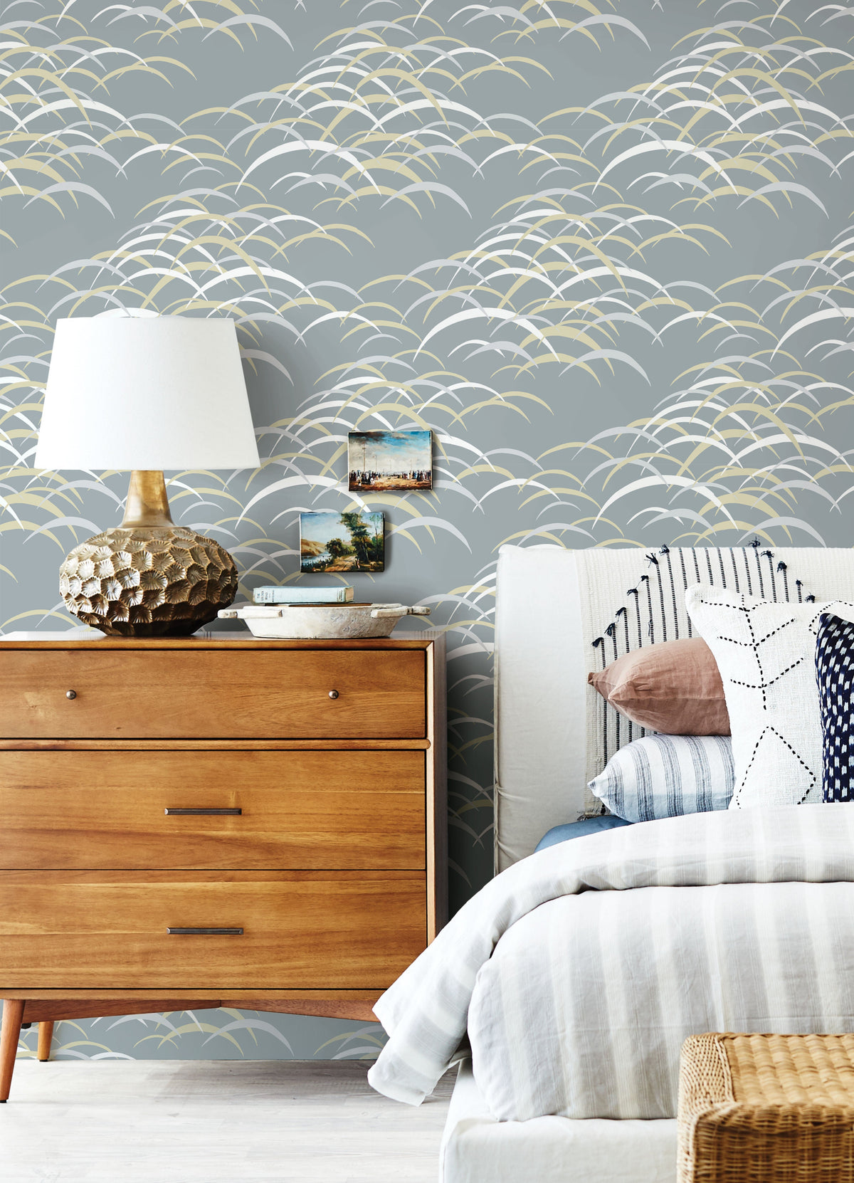 4121-72209-peel-and-stick-wallpaper-room-scene-detail-closeup