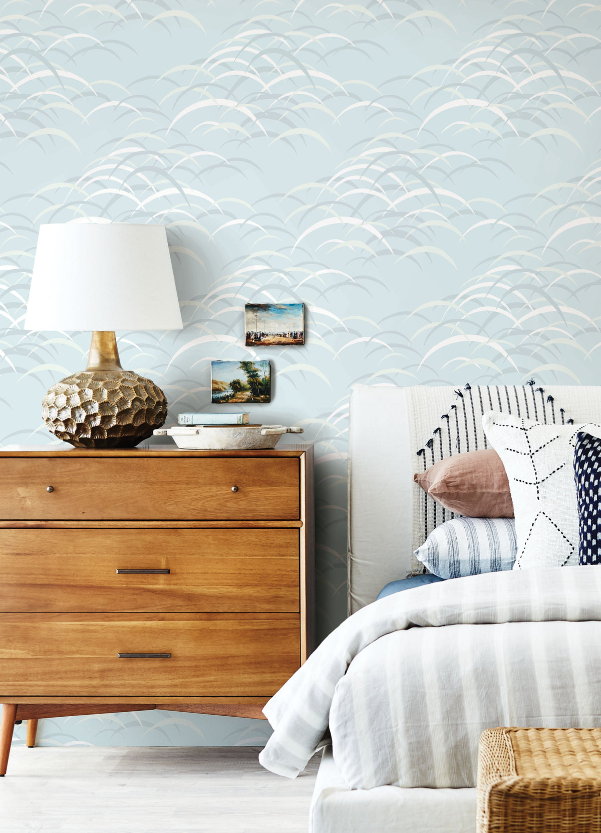 4121-72210-peel-and-stick-wallpaper-room-scene-detail-closeup
