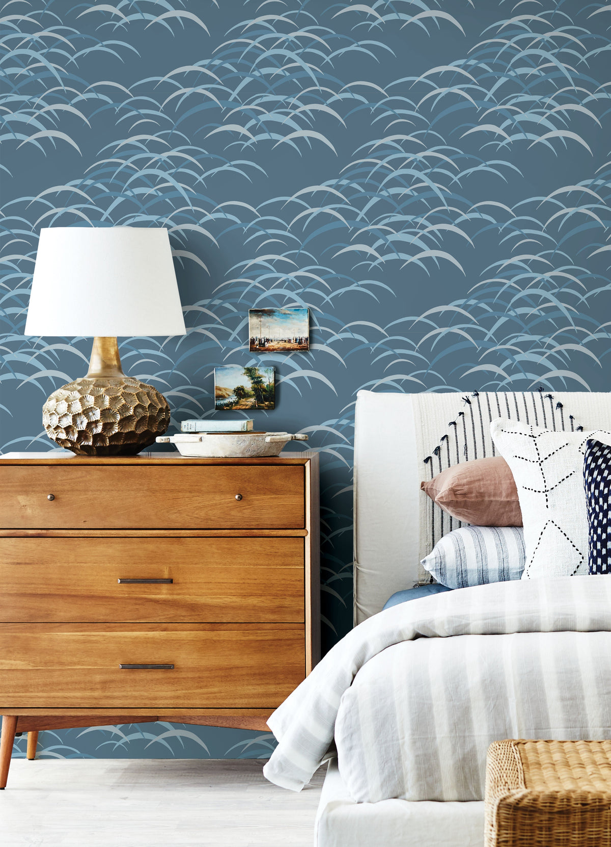 4121-72212-peel-and-stick-wallpaper-room-scene-detail-closeup