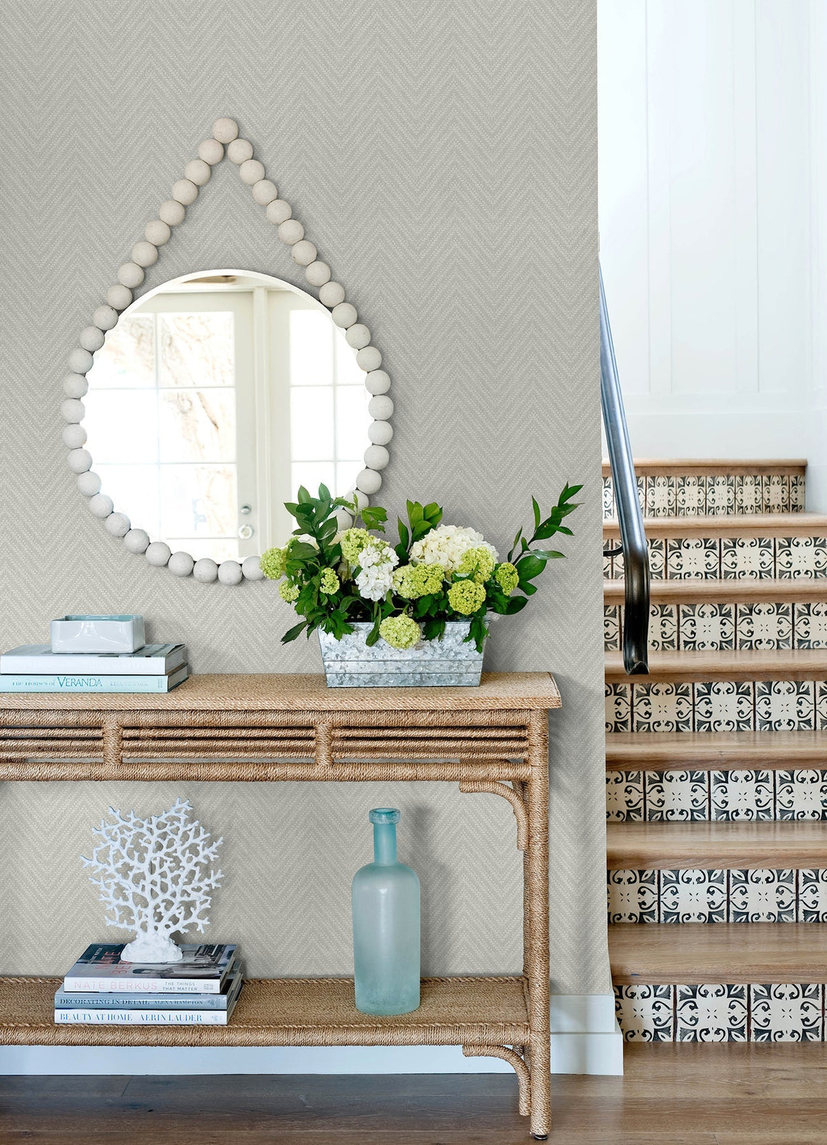 4122-26651-peel-and-stick-wallpaper-room-scene-detail-closeup