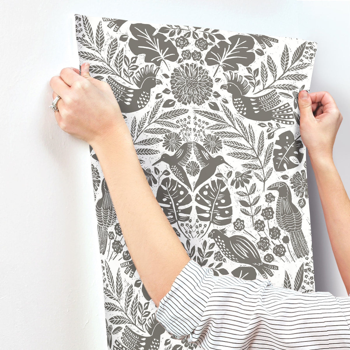 4122-27004-peel-and-stick-wallpaper-stick-application-step