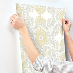 4122-72400-peel-and-stick-wallpaper-stick-application-step