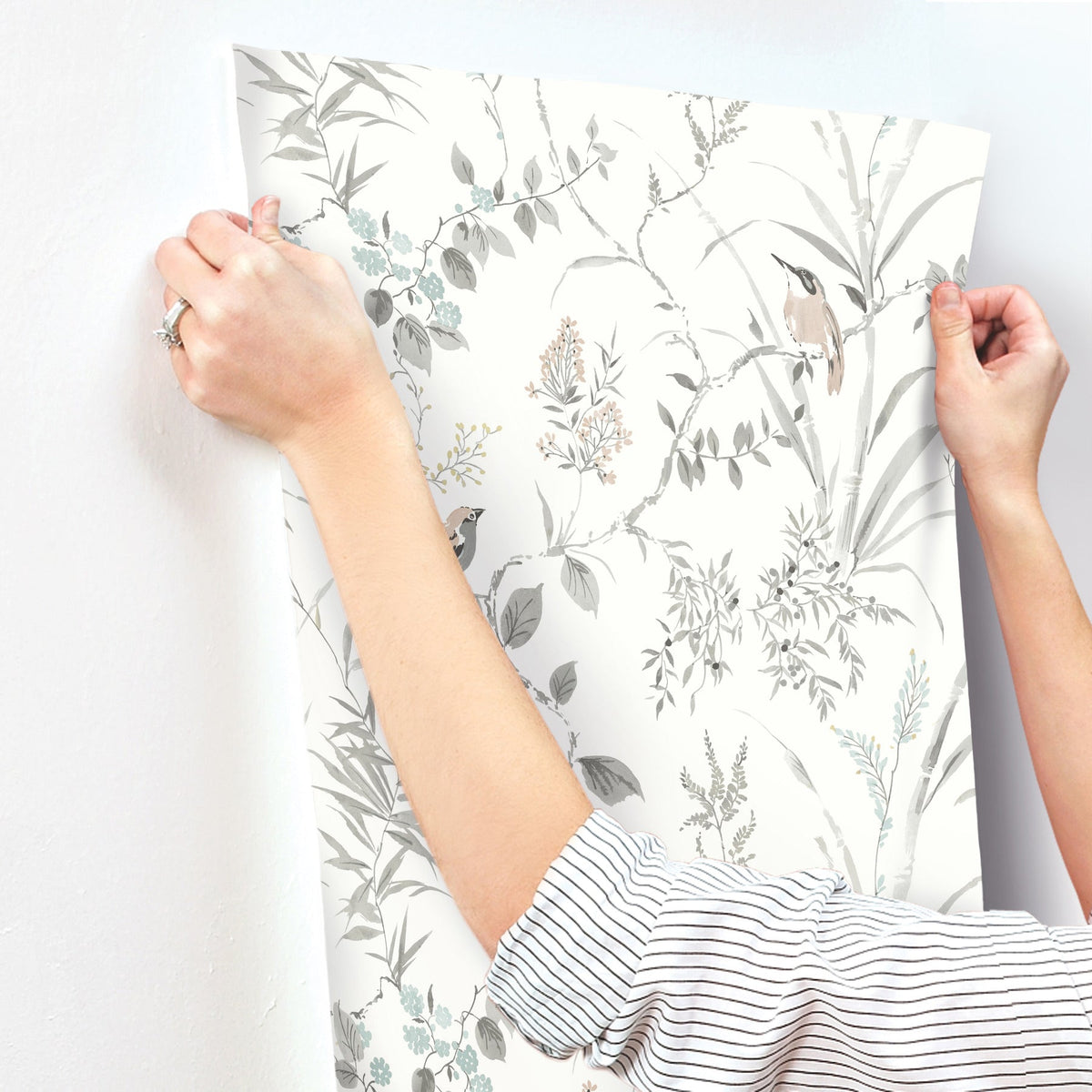 4134-26991-peel-and-stick-wallpaper-stick-application-step