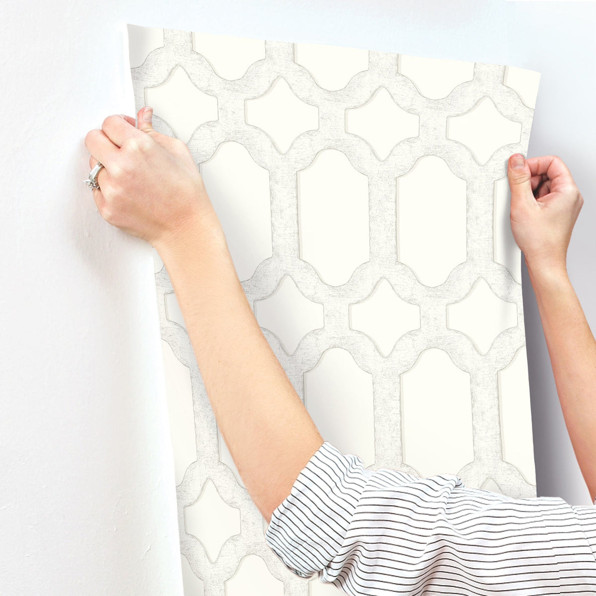 4134-72542-peel-and-stick-wallpaper-stick-application-step