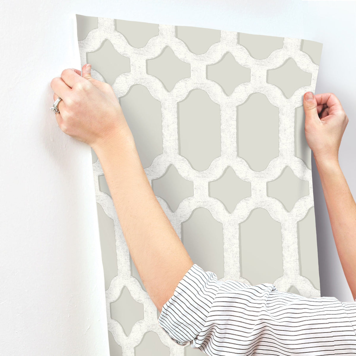 4134-72544-peel-and-stick-wallpaper-stick-application-step