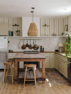 4134-72547-peel-and-stick-wallpaper-room-scene
