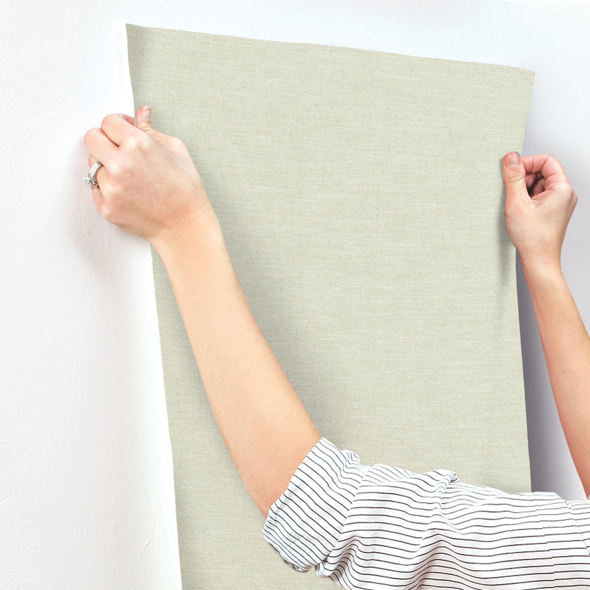 4134-72557-peel-and-stick-wallpaper-stick-application-step