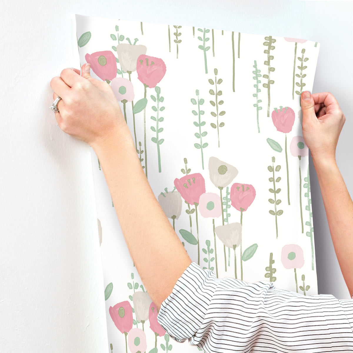 4135-27275-peel-and-stick-wallpaper-stick-application-step