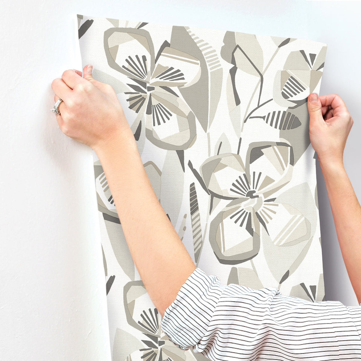 4135-27280-peel-and-stick-wallpaper-stick-application-step