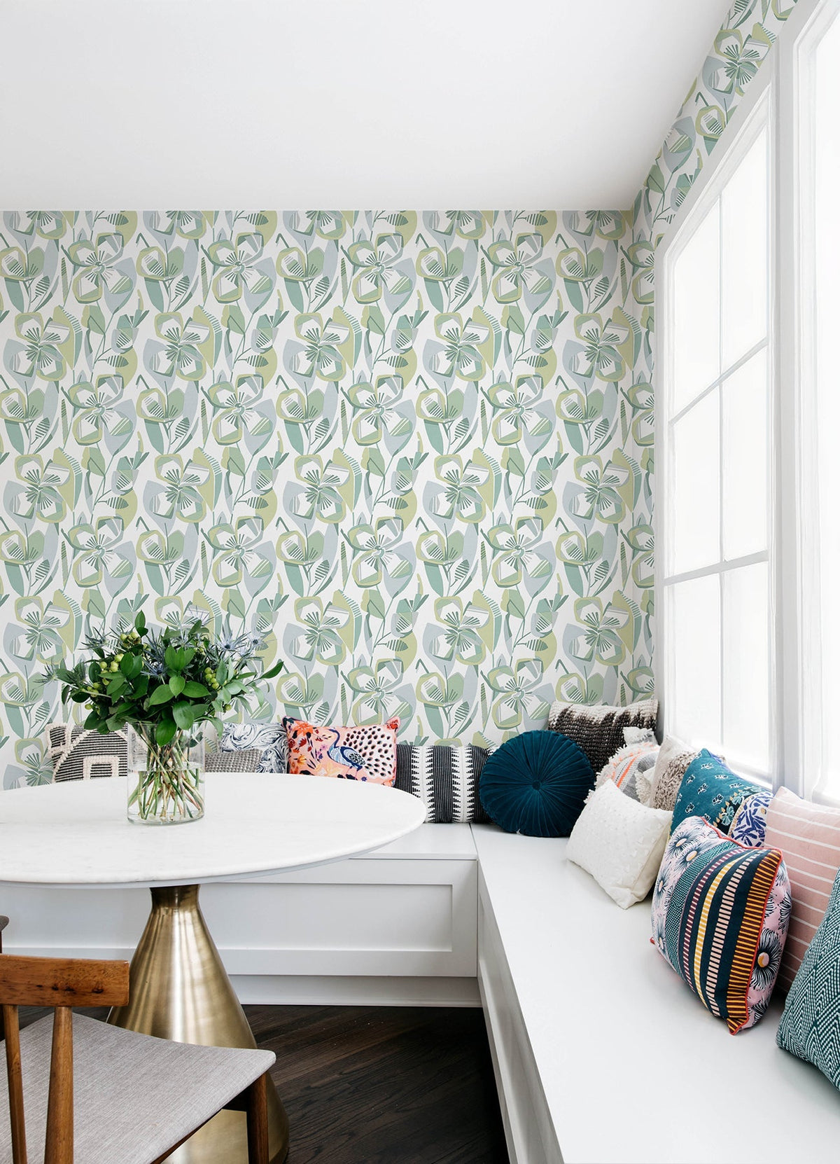 4135-27282-peel-and-stick-wallpaper-room-scene