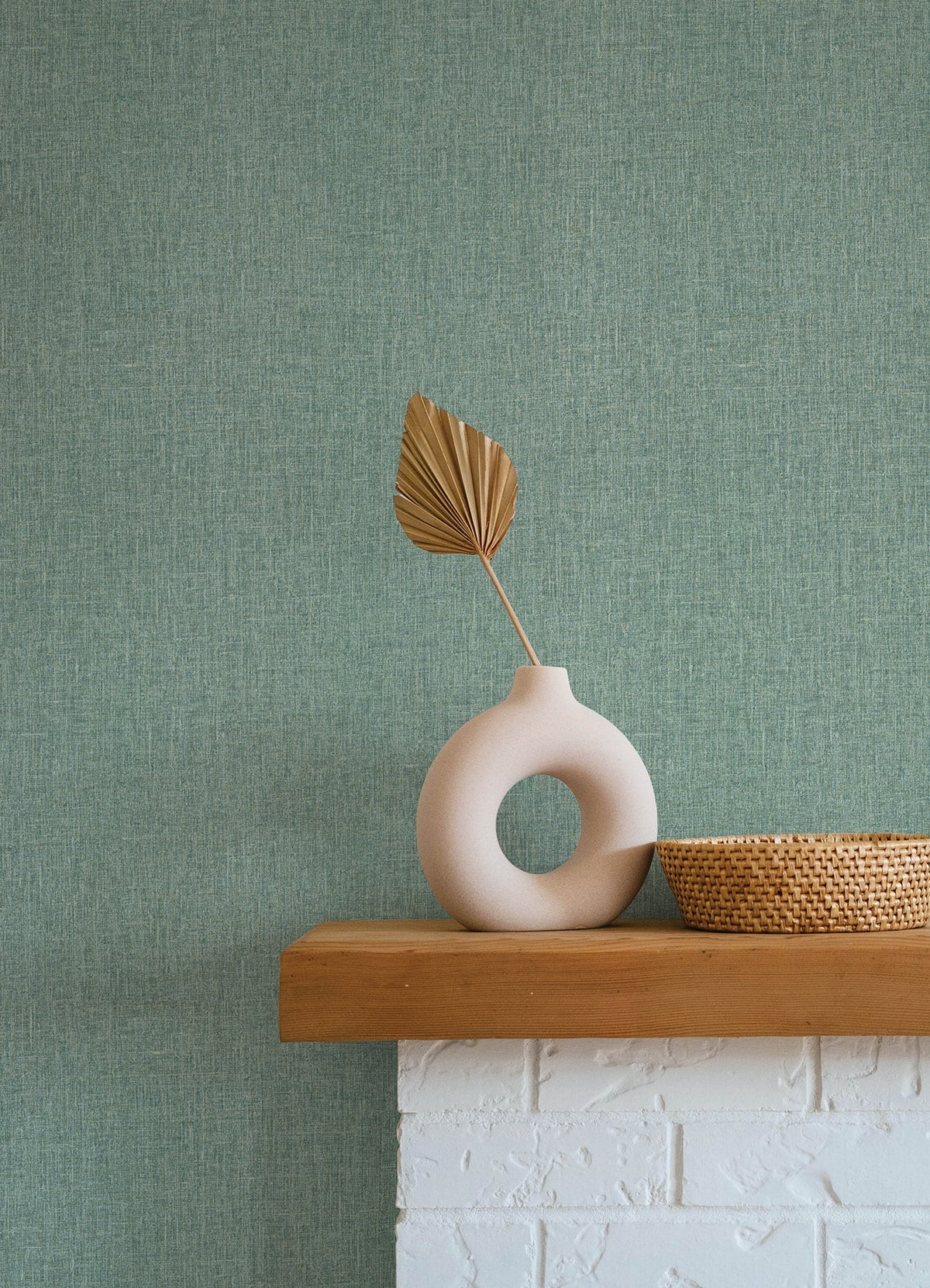 4135-6924-peel-and-stick-wallpaper-room-scene-detail-closeup