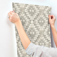 4142-72604-peel-and-stick-wallpaper-stick-application-step
