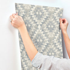 4142-72608-peel-and-stick-wallpaper-stick-application-step