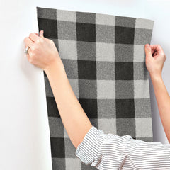 4142-72622-peel-and-stick-wallpaper-stick-application-step