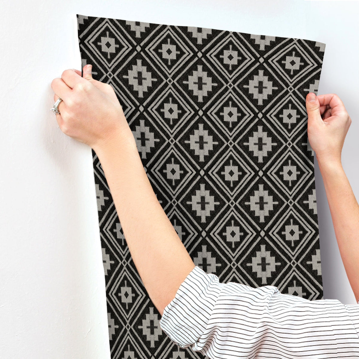 4142-72656-peel-and-stick-wallpaper-stick-application-step