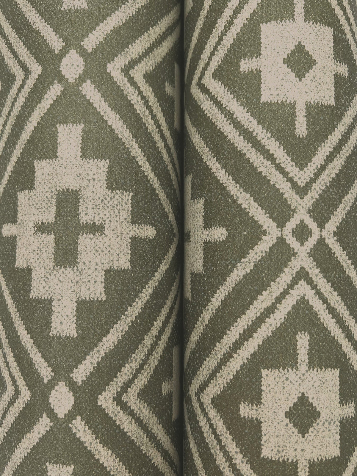 4142-72658-peel-and-stick-wallpaper-detail-closeup