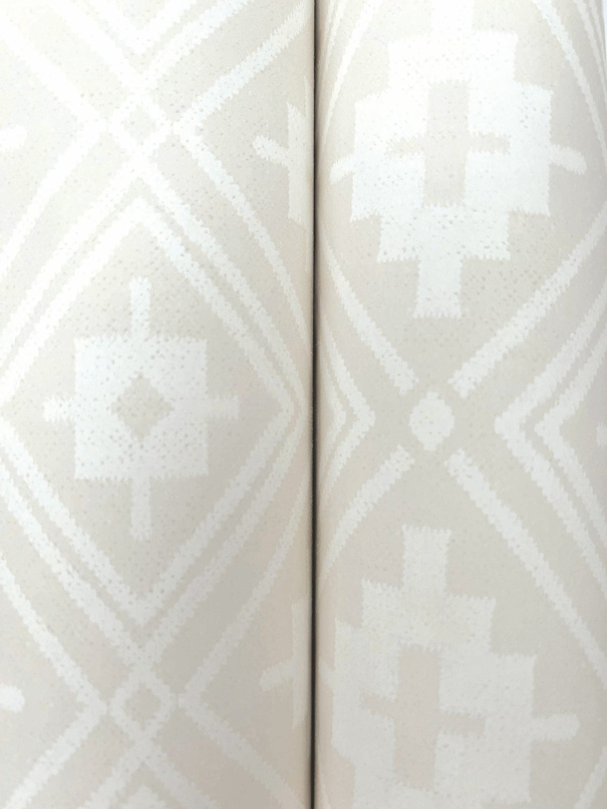 4142-72661-peel-and-stick-wallpaper-detail-closeup