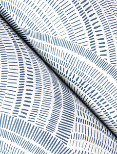 4146-27200-peel-and-stick-wallpaper-detail-closeup